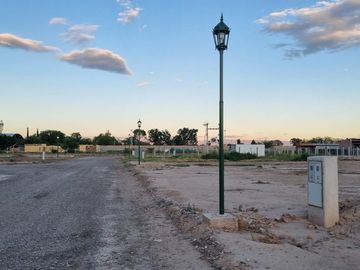 Lote de 702m2. B° Privado Valle Parral. Marquesado