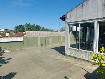 VENTA CIUDAD JARDIN PALOMAR PH 3 AMB TERRAZA PARRI