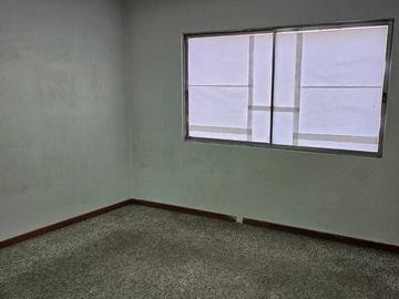 Oficina en arriendo  en LA CISTERNA