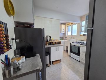 VENTA-3 Amb y medio-Cochera-Balcón Frente- Palermo