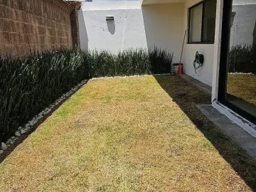 Casa en venta en San Bernardino Tlaxcalancingo, San Andrés Cholula, Puebla