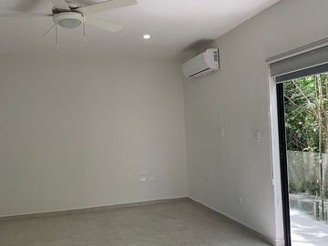 EXCLUSIVA PROPIEDAD EN RESIDENCIAL CABO NORTE MERIDA