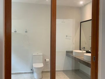 EXCLUSIVA PROPIEDAD EN RESIDENCIAL CABO NORTE MERIDA