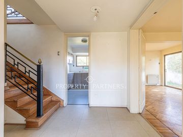 Excelente casa, Alianza Francesa, gran terreno