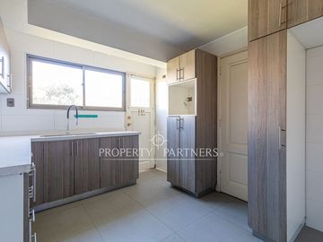 Excelente casa, Alianza Francesa, gran terreno