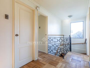Excelente casa, Alianza Francesa, gran terreno