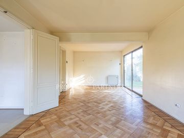 Excelente casa, Alianza Francesa, gran terreno