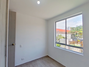 Se Vende Apartamento En Bulevar La Gran Via - Santa Barbara Segundo Piso Con Ascensor Para Vivienda O Inversion