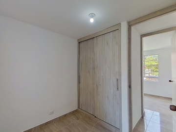 Se Vende Apartamento En Bulevar La Gran Via - Santa Barbara Segundo Piso Con Ascensor Para Vivienda O Inversion