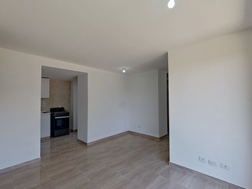 Se Vende Apartamento En Bulevar La Gran Via - Santa Barbara Segundo Piso Con Ascensor Para Vivienda O Inversion