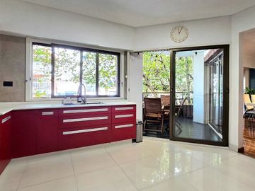 EXCLUSIVO PISO 4 AMBIENTES EN V.URQUIZA – COCHERA