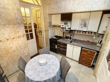 Venta PH 2 ambientes en Liniers