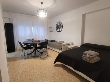 Alquiler Monoambiente con Cocina Separada - centro