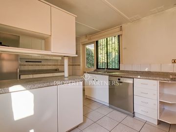 Gran ubicación residencial, luminosa y a pasos de áreas comerciales