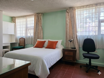 Casa con Cuatro Recámaras en Jardín Balbuena
