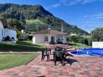 Finca en venta en La Ceja