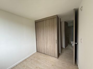 Apartamento en venta de 3 habitaciones con balcón en Madrid, Prosperidad.