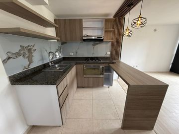 Apartamento en venta de 3 habitaciones con balcón en Madrid, Prosperidad.