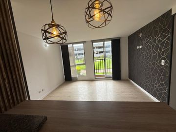 Apartamento en venta de 3 habitaciones con balcón en Madrid, Prosperidad.