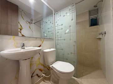 Apartamento en venta de 3 habitaciones con balcón en Madrid, Prosperidad.