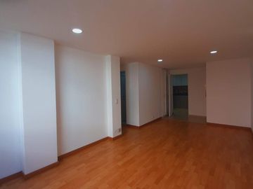 Apartamento en venta de 3 habitaciones en Bogotá, Quinta Paredes.