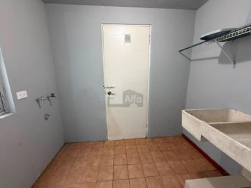 Casa sola en renta en Del Paseo Residencial, Monterrey, Nuevo León