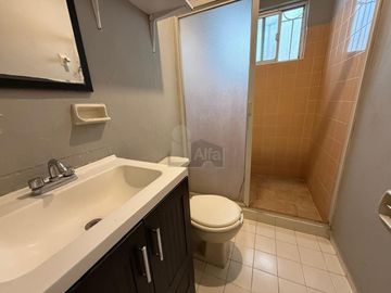 Casa sola en renta en Del Paseo Residencial, Monterrey, Nuevo León