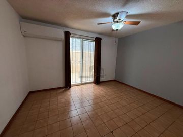 Casa sola en renta en Del Paseo Residencial, Monterrey, Nuevo León