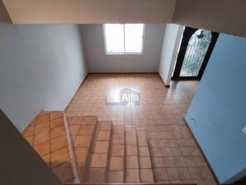 Casa sola en renta en Del Paseo Residencial, Monterrey, Nuevo León