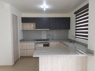 Casa en renta en Cordillera Residencial, internet y mtto del coto incluidos