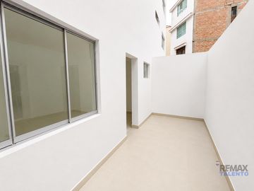 Hermoso Departamento Dúplex En Ate Vitarte - 1er piso