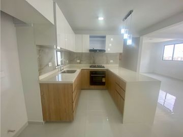 APARTAMENTO EN VENTA VALLE DEL LILI AVELLANA 6Piso CALI SUR