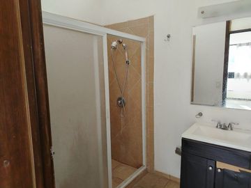 CASA EN RENTA EN LA CIMATARIO, QUERETARO