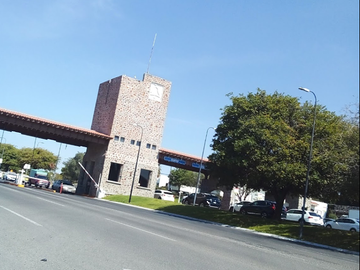 TERRENO  EN VENTA EN LA ZONA  DEL CAMPANARIO, QUERETARO.