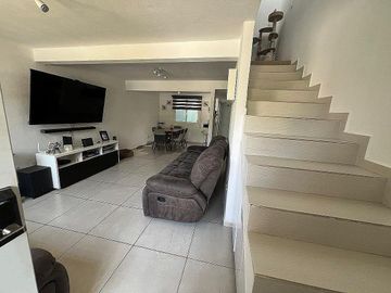 Casa en Colonial del Lago | 2 rec | Fracc privado con Jardin en Nicolas Romero