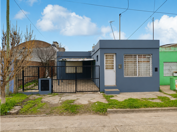 Casa con departamento y local en venta | Barrio Belgrano