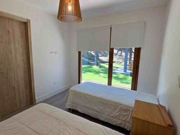 VENTA CASA VILLA ROBLES 4 AMBIENTES