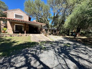 VENTA CASA 3 DORMITORIOS VILLA WARCALDE CÓRDOBA