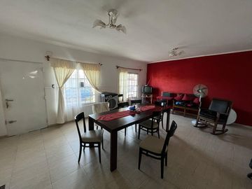 VENTA CASA  SAN LORENZO 2 DORMITORIOS