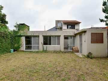 CASA VENTA BERISSO 2 DORMITORIOS QUINCHO PLAYROOM