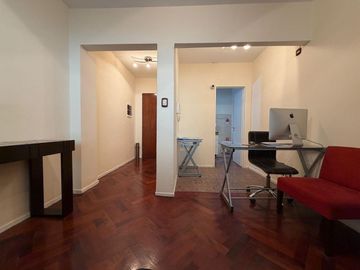 VENTA OFICINA CON MOVILIARIO COMPLETO-MICROCENTRO