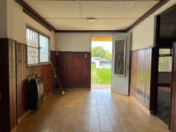 VENTA CASA 2 DORMITORIOS GRAN JARDIN VERDE PEREZ