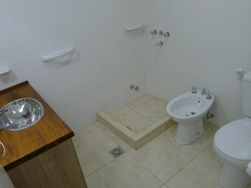 AMPLIO Y MODERNO DUPLEX EN VENTA