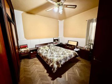 VENTA CASA 6 AMBIENTES CON PATIO - VILLA MAIPU