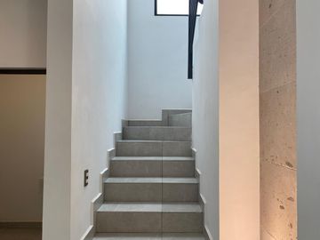 CASA EN VENTA EN RESIDENCIAL LA RIOJA (MODELO TOLEDO) TORREON COAH.