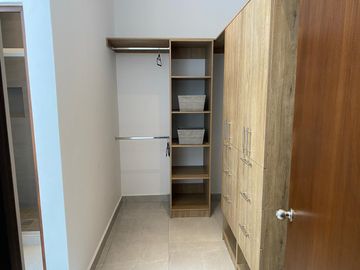 CASA EN VENTA EN RESIDENCIAL LA RIOJA (MODELO TOLEDO) TORREON COAH.