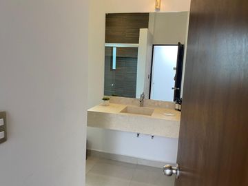 CASA EN VENTA EN RESIDENCIAL LA RIOJA (MODELO BARCELONA) TORREON, COAH.