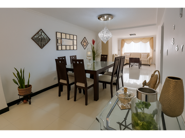 Venta Casa en El Caney, Sur de Cali 2515.