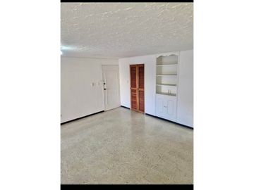 Venta Apartamento en Granada, Norte de Cali 3795.