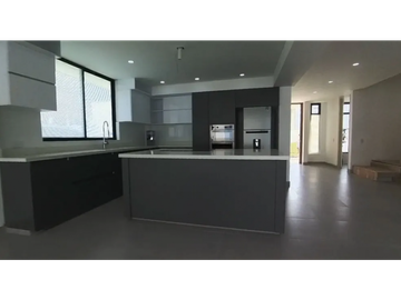 Venta Casa Condominio en Ciudad Country, Jamundí 2370.